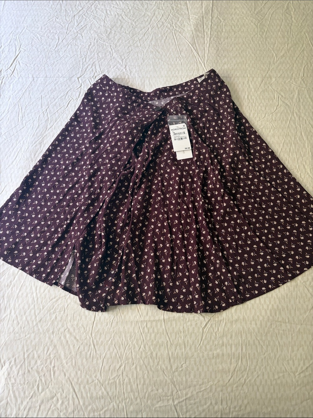 Treasure and Bond skirt, size 8, burgundy color with petaks design